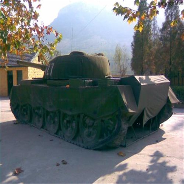 七里河大型充气坦克